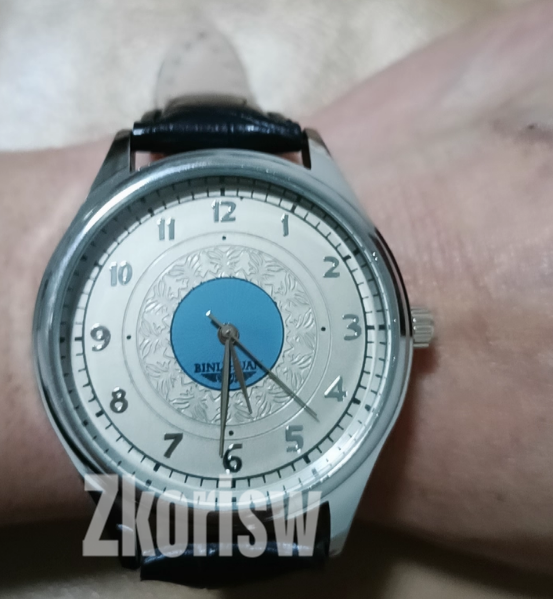 Mẫu đồng hồ nam phong cách lịch lãm ZK57419 h2